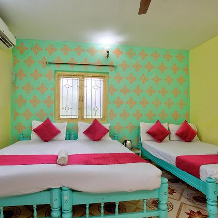 קלנגוטה Oceanic Pearl Beach Guest House מראה חיצוני תמונה